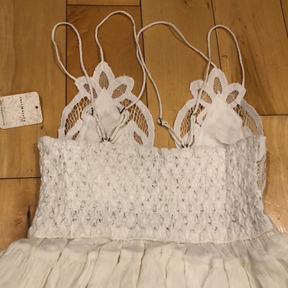 NWT Free People Adella Criss -Cross Camisole In White Size Small - Picture 5 of 9